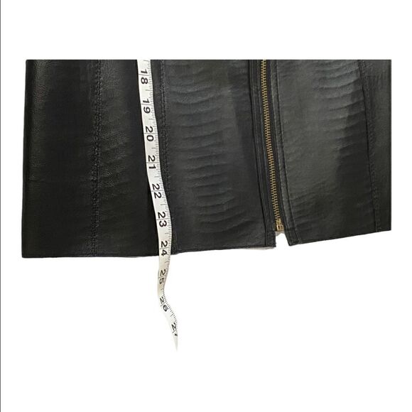 Reversible Faux Black Leather Moto & Animal Print Lightweight Jacket - Picture 5 of 10